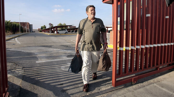 El ex director de Trabajo Javier Guerrero sale de prisión en junio de 2013.