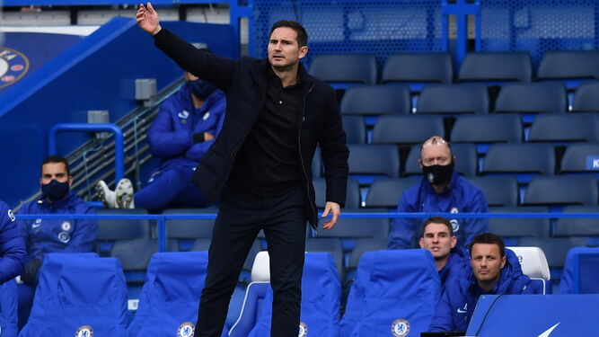 Frank Lampard da órdenes en Stamford Bridge en el Chelsea-Southampton (3-3)