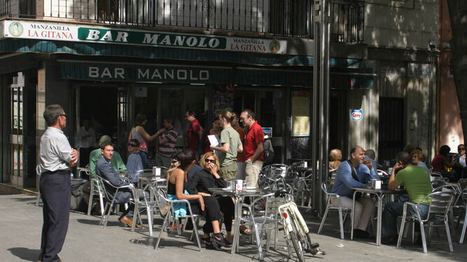 Imagen de archivo del Bar Manolo, en la céntrica Plaza de la Alfalfa.