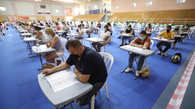 Andalucía permitirá exámenes presenciales en oposiciones a la Junta sin más de 50 aspirantes por aula