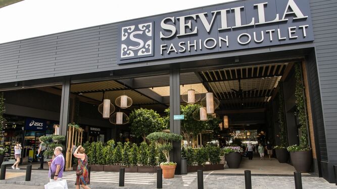 Sevilla Fashion Outlet.
