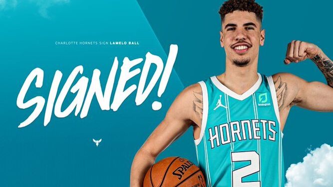 El novato, LaMelo Ball, firma contrato con Hornets