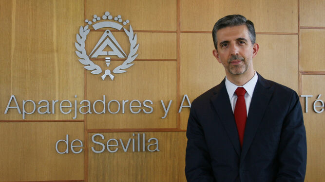 David Marín, docente e investigador de la Universidad de Sevilla, es autor del estudio y pertenece a la Escuela Técnica Superior de Ingeniería de Edificación.