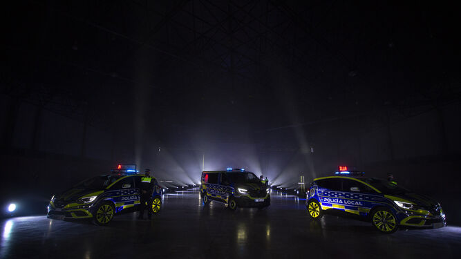 La presentación de los nuevos vehículos de la Policía Local de Sevilla, en imágenes
