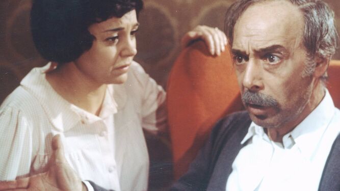 Ibáñez Menta y María Fernanda D'Ocón en 'El televisor', 1974