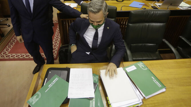 Juan Bravo,  en el Parlamento.