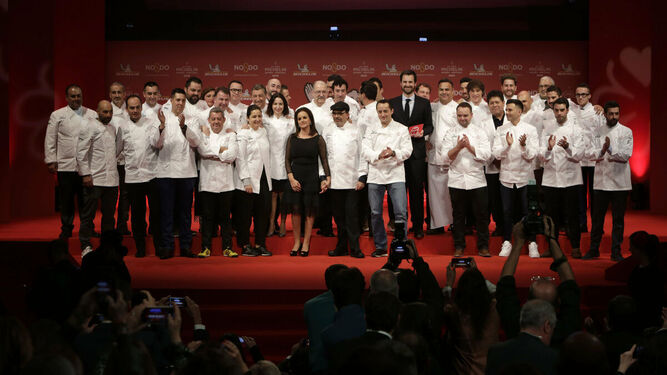 Foto de familia de los premiados de la edición del año pasado, celebrada en Sevilla.