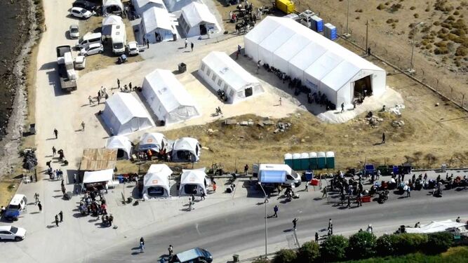 Vista aérea del campo de refugiados de Lesbos
