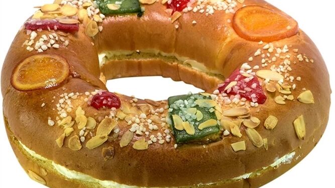 Roscón de Reyes de Eroski relleno de nata, el mejor valorado de los roscones de supermercado.