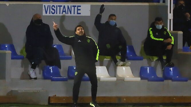 El entrenador del Huesca, Míchel.
