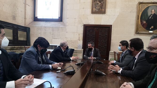 Reunión mantenida el 13 de enero entre el Ayuntamiento y el Consejo de Cofradías.