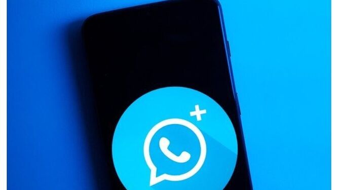 Qué es WhatsApp plus, el complemento a la aplicación original que pone en riesgo tu privacidad