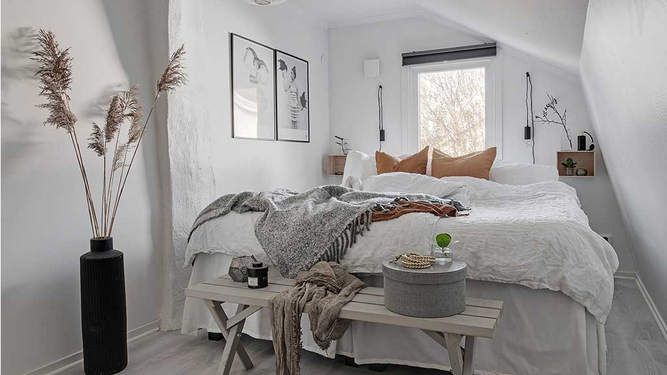 Descubre las ideas y trucos para que un dormitorio pequeño tenga personalidad y estilo.