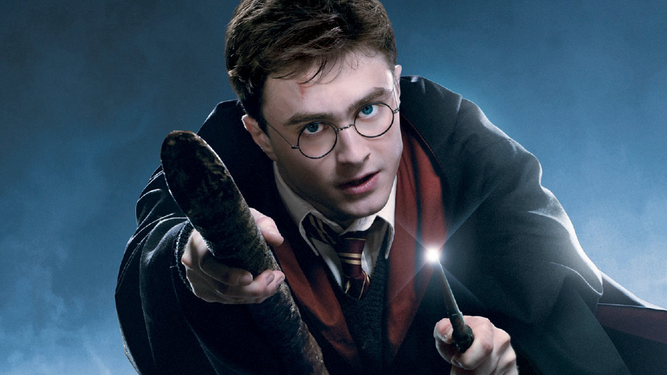 Daniel Radcliffe  en un rol juvenil como Harry Potter