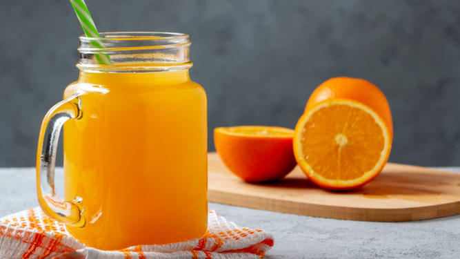 Es más recomendable comer la naranja que hacerse un zumo con ella.