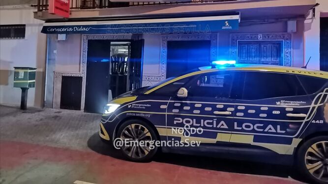 Un patrullero de la Policía Local de Sevilla.