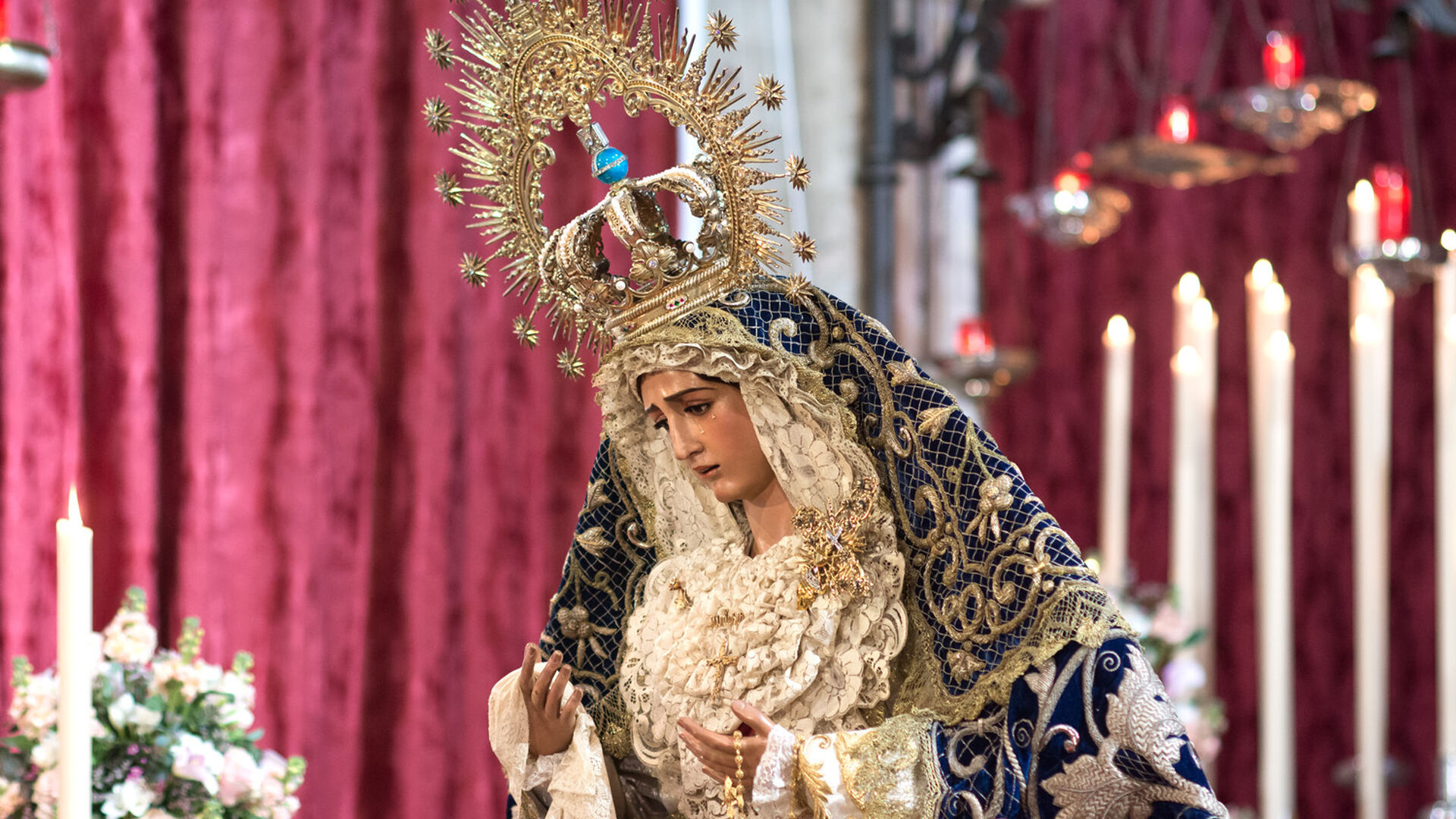 Sublime veneraci&oacute;n a la Virgen de la Hiniesta en San Juli&aacute;n