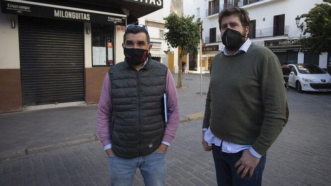 Celso Torres y José Castelló, impulsores del movimiento 'Sevilla son sus bares'.