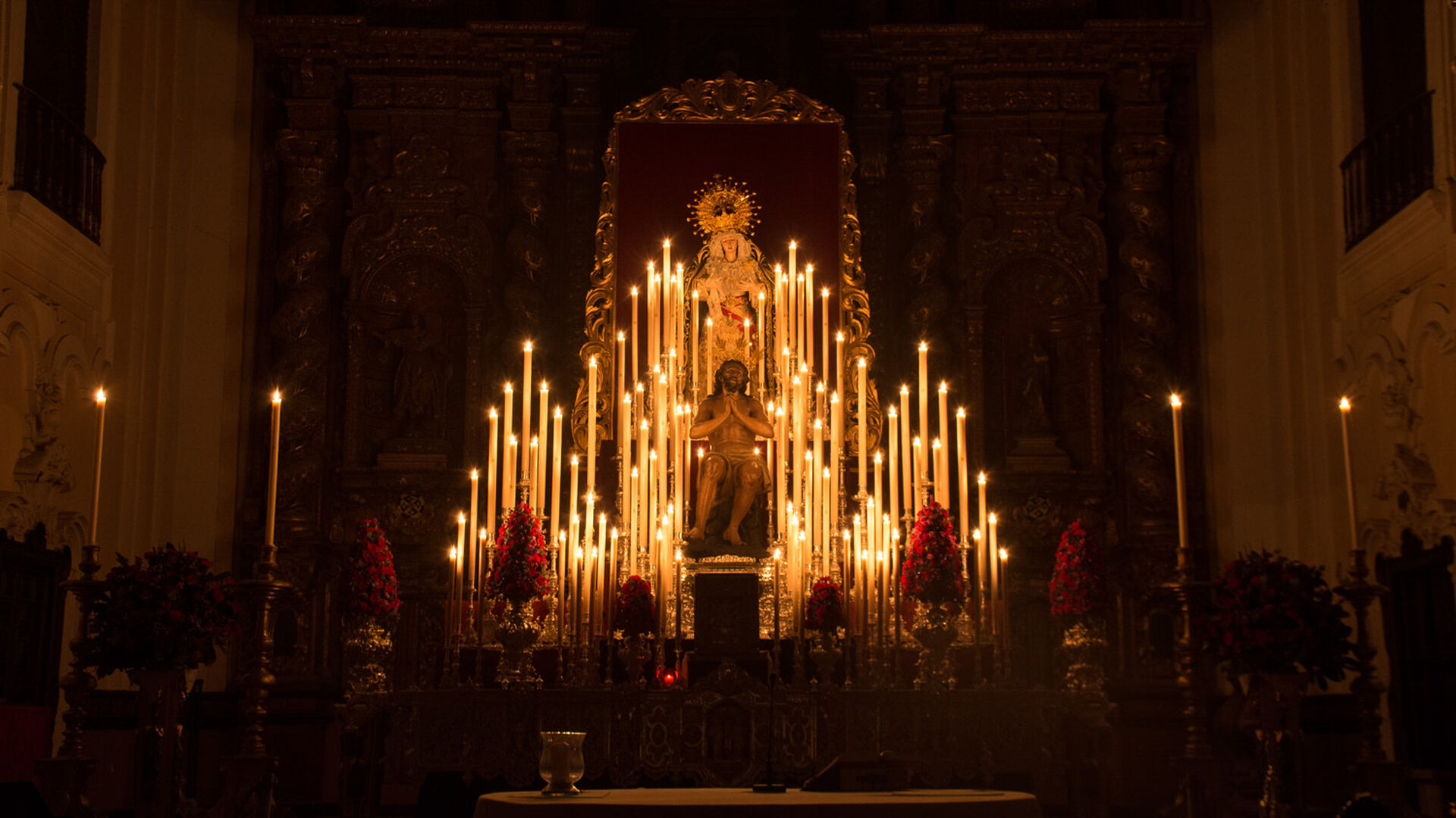 La Estrella ilumina San Jacinto durante sus solemnes cultos