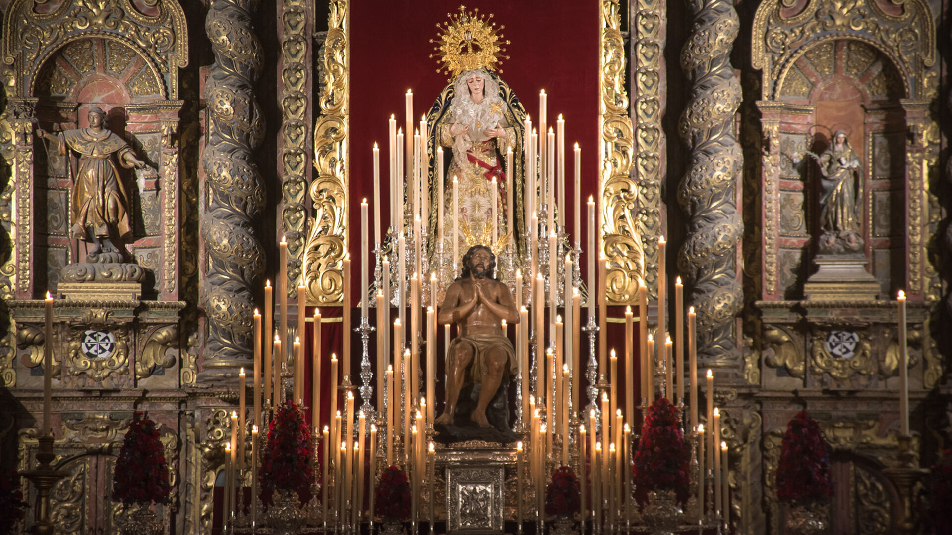 La Estrella ilumina San Jacinto durante sus solemnes cultos