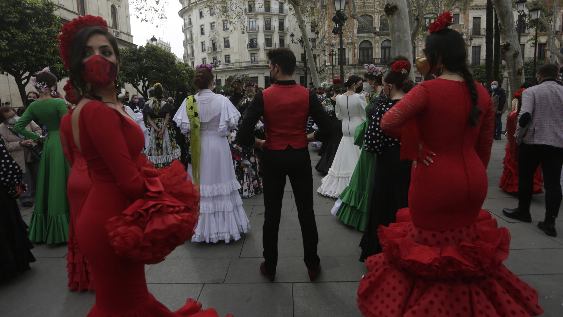 Las im&aacute;genes de la manifestaci&oacute;n del sector de la moda flamenca