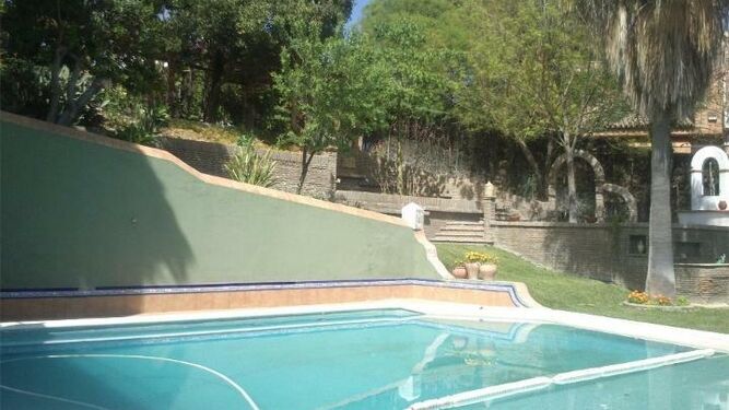 La piscina en la que murió el joven nigeriano.