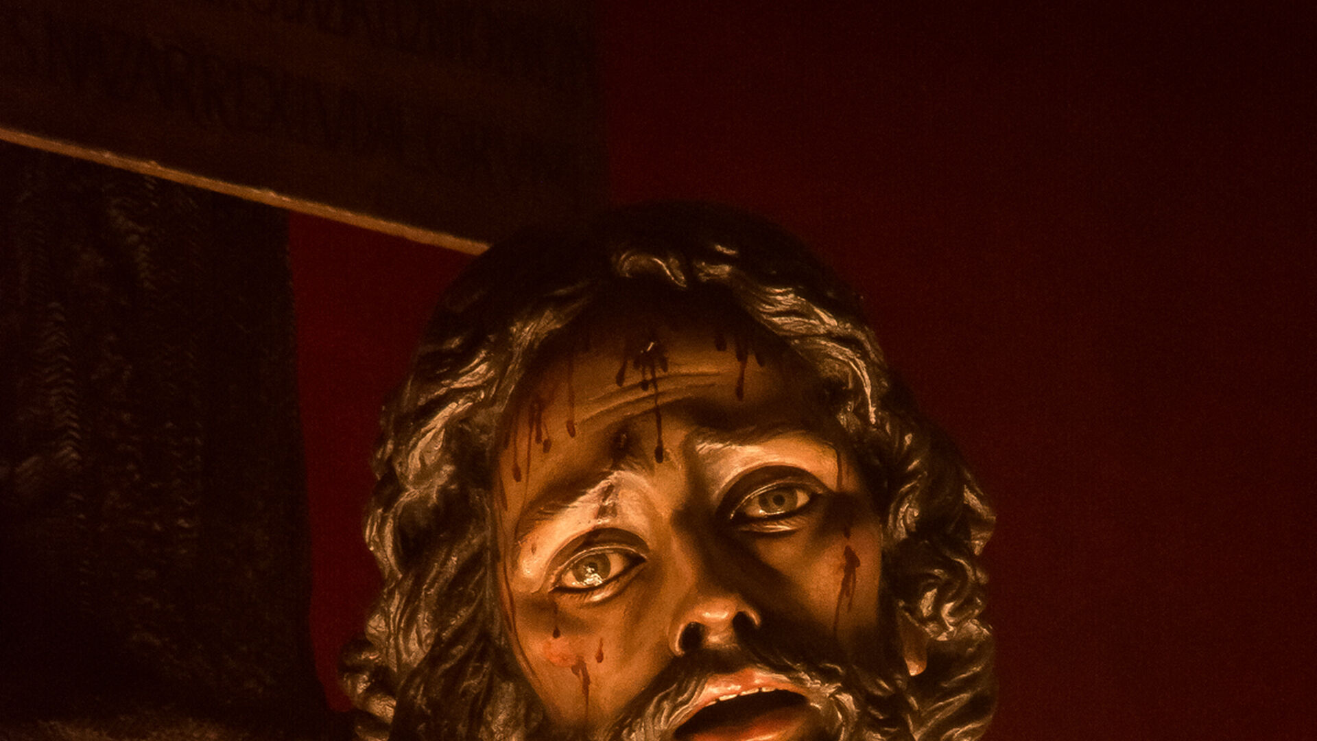 El Sant&iacute;simo Cristo de la Sed en su altar de quinario