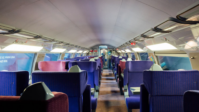 Interior del tren de alta velocidad OUIGO.
