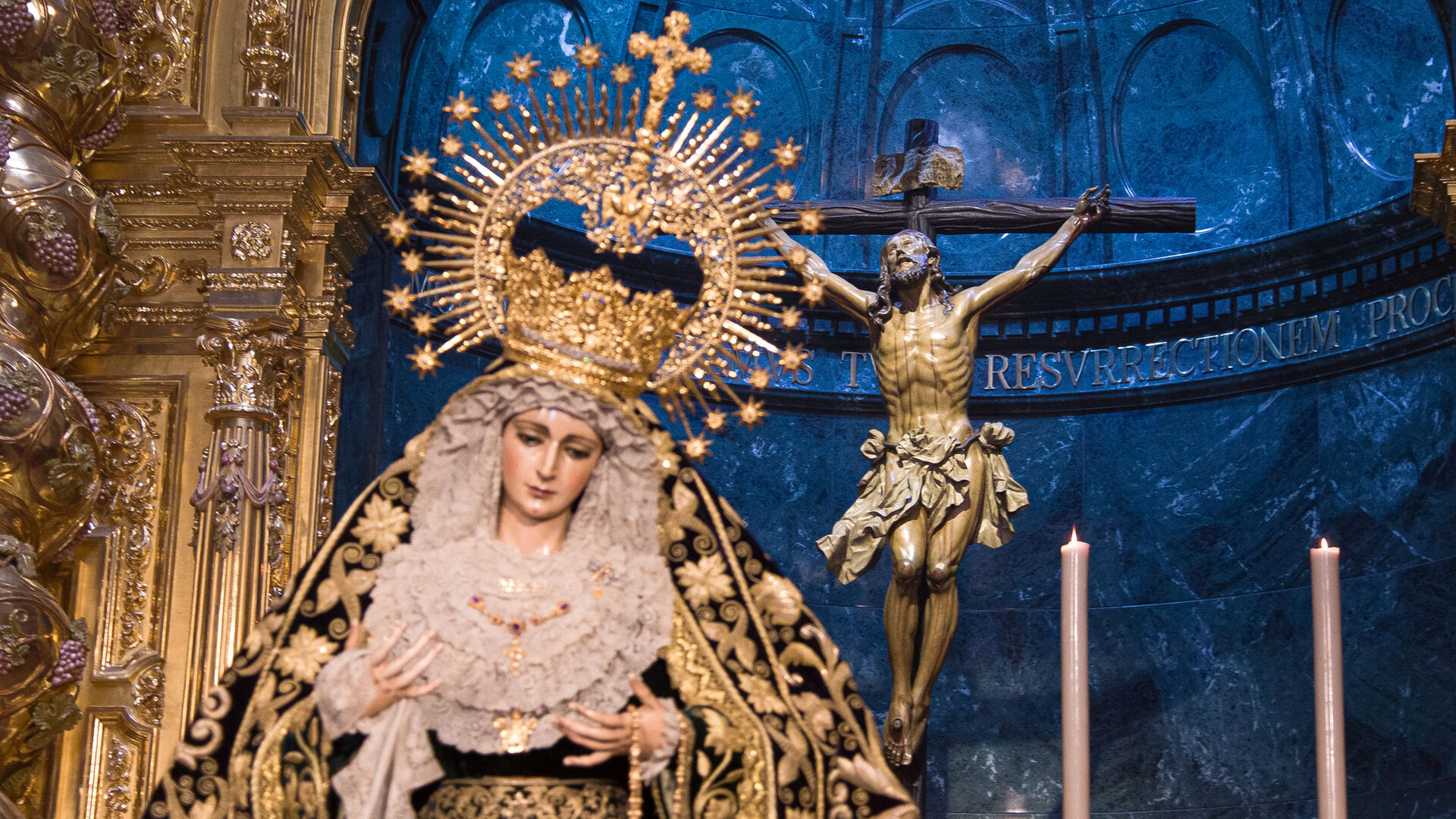 Veneraci&oacute;n a la Virgen del Patrocinio en la calle Castilla