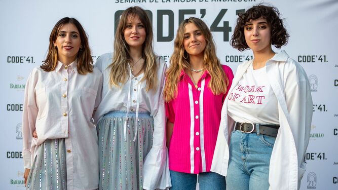 Las diseñadoras responsables de las firmas Attega, Anula Company y Mariana Soares durante sus desfiles en Code 41, la Semana de la Moda de Andalucía.