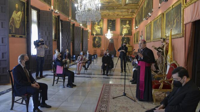 Un momento de la entrega de medallas 'Pro Ecclesia et Pontifice'.