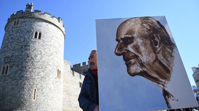 Un retrato del duque de Edimburgo junto al Castillo de Windsor.