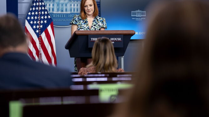 La portavoz de la Casa Blanca, Jen Psaki durante su rueda de prensa diaria.