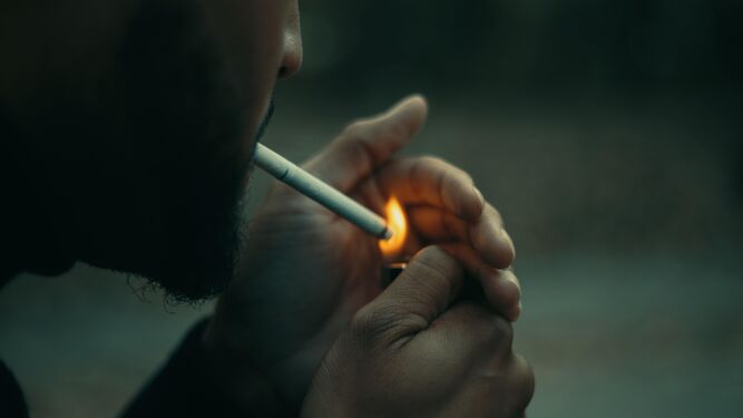 El fumador pasivo dobla su riesgo de padecer cáncer oral