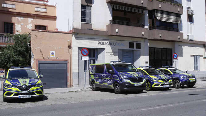 La comisaría de la Policía Local en el distrito Macarena, este domingo.