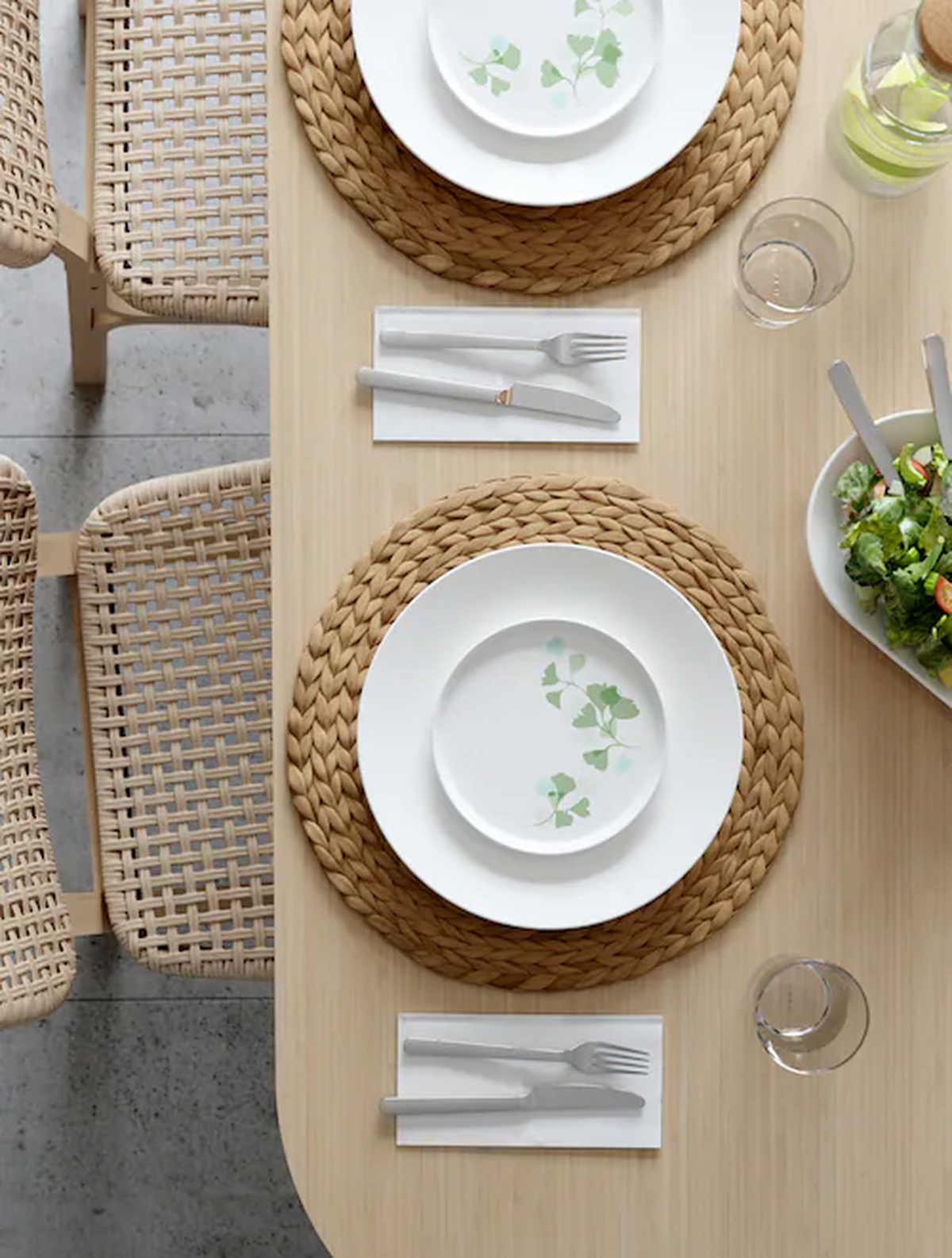 Cinco para la mesa con estilo y ser la mejor anfitriona en las comidas tus amigos