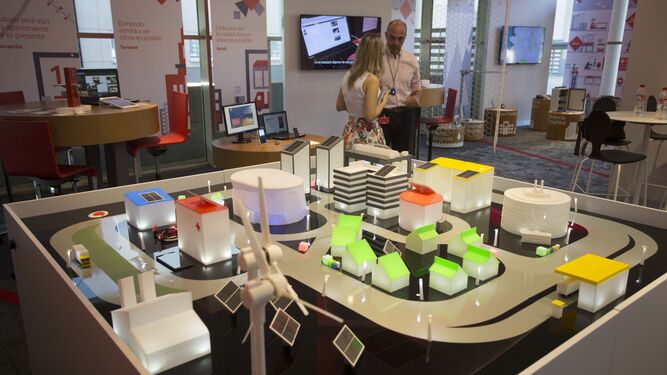 Maqueta de una "smart city" presentada por Vodafone en el Mobile World Congress de Barcelona.
