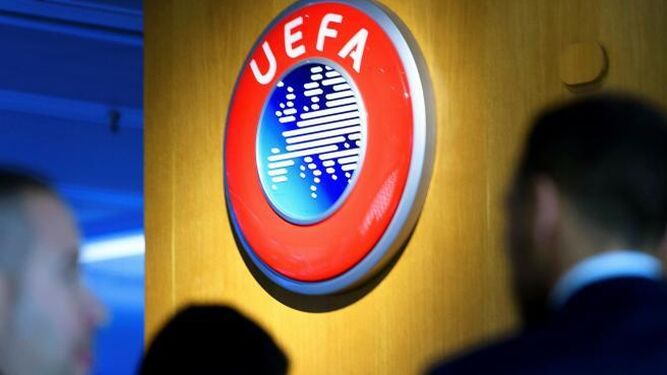 Superliga: La UEFA confía en su posición y se mostrará firme