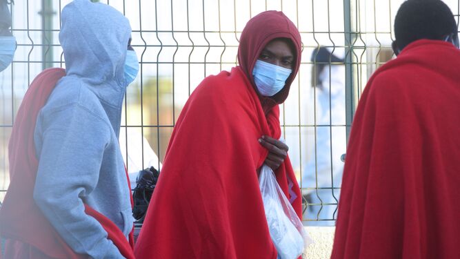 Nuevos rescates elevan a 138 los migrantes llegados a Canarias desde anoche