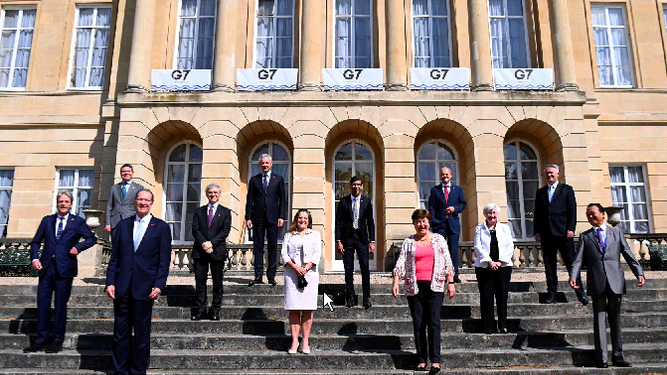 Foto de familia de los ministros de Finanzas de los países del G7.