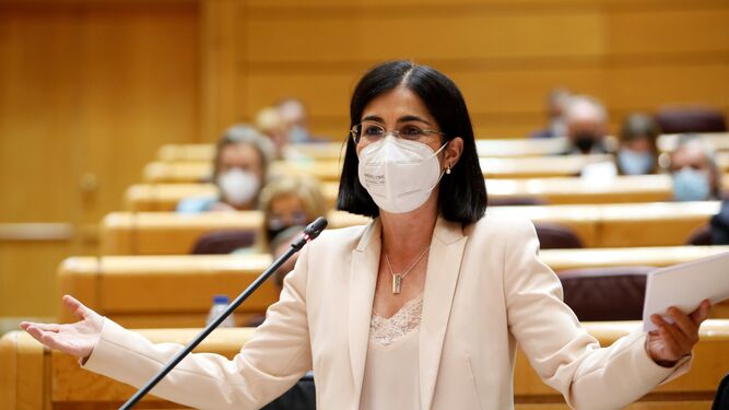 La ministra de Sanidad, Carolina Darias, durante la sesión de control al Gobierno celebrada este martes en el Senado.