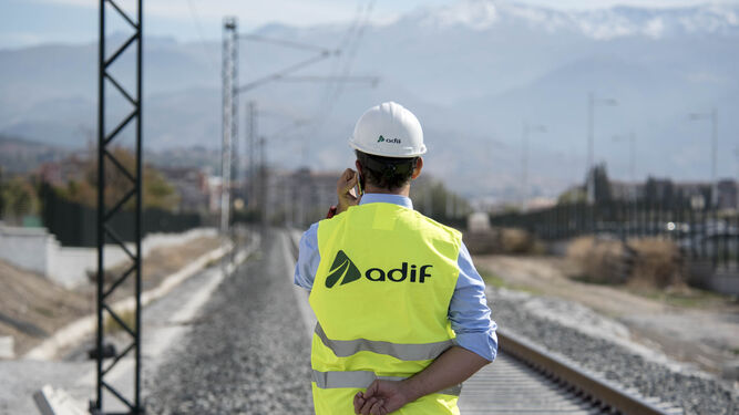 Empleo en el sector ferroviario: Adif lanza una nueva oferta de empleo.