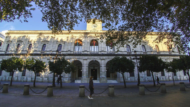 La fachada del Ayuntamiento de Sevilla.