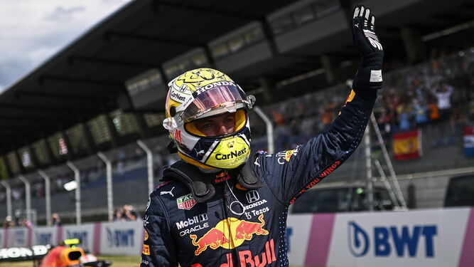 Verstappen celebra su primera plaza en la clasificación