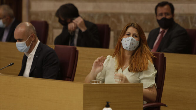 Susana Serrano, portavoz de Adelante Sevilla, en su intervención en el pleno.