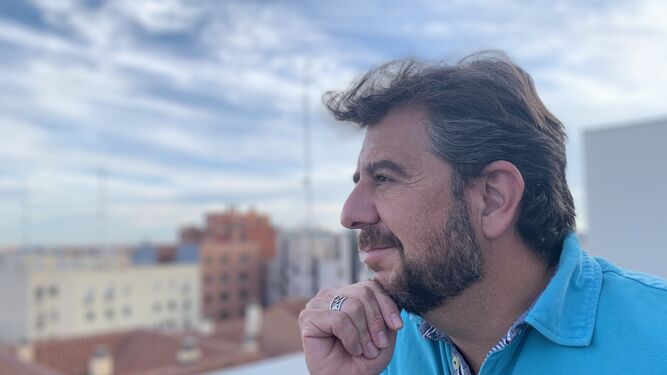 Ángel G. Morón, en una terraza de Madrid.