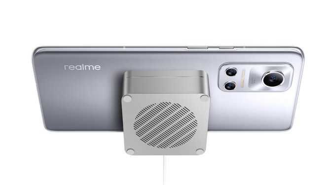 Cargador de Realme MagDart de 50 W y Realme Flash