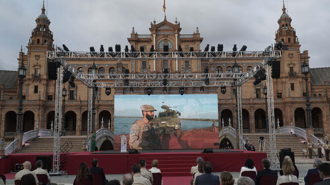Celebración de los Premios del Ejército de Tierra en la Plaza de España