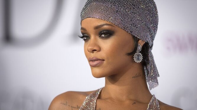 La cantante y actriz Rihanna