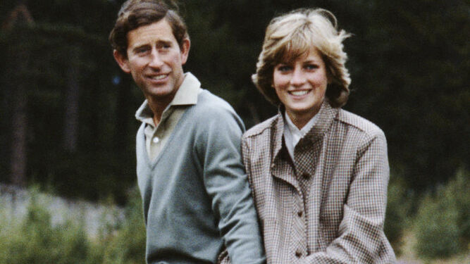 Príncipe Carlos y Lady Di en una imagen de archivo. / GETTY IMAGES